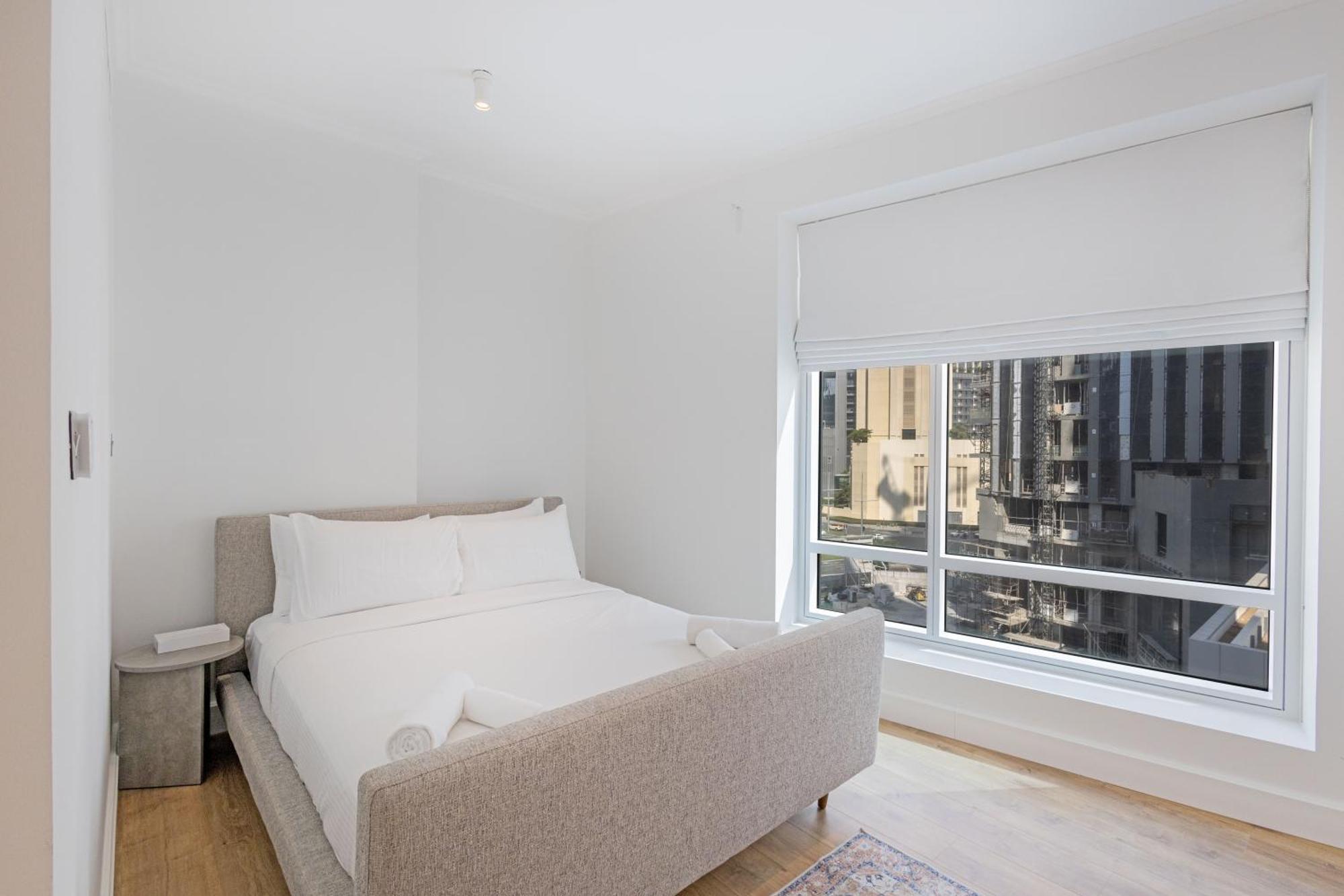 Stylish & Upgraded 2br Near Mall - Allsopp & Allsopp Apartment *