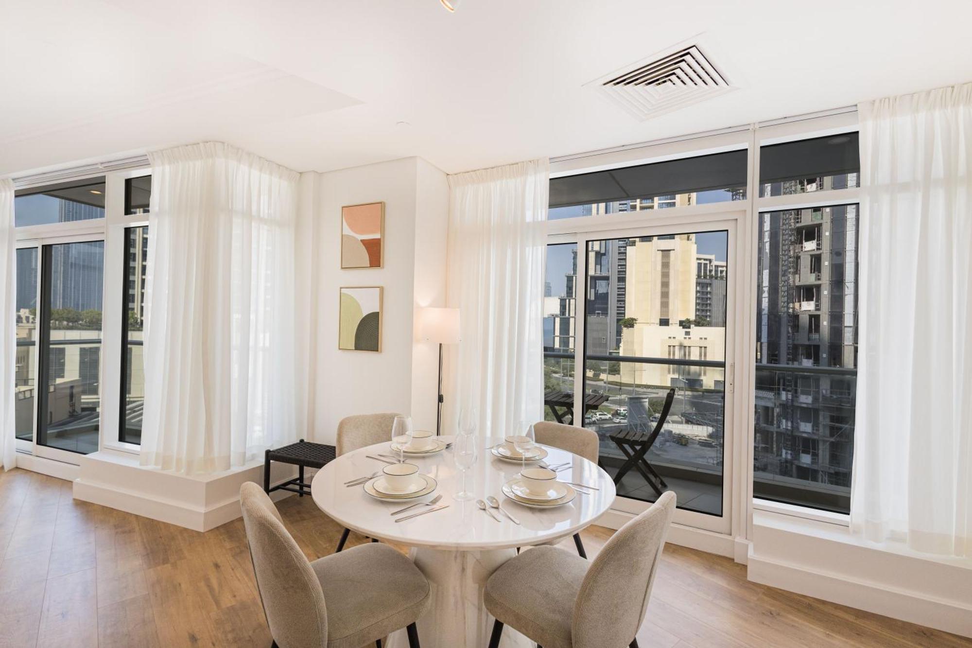 Stylish & Upgraded 2br Near Mall - Allsopp & Allsopp Appartement